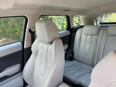 Range Rover Evoque 2.2 TD4 Pure — SUV premium diesel, cuir, navigation et caméra — Miniatura 8