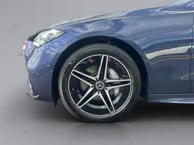 Mercedes-Benz C 300 de AMG Line 4Matic Kombi — Hybride diesel rechargeable, 40 km seulement — Miniatura 21