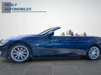 BMW 320i Cabriolet — Découvrable élégant, moteur performant et sans sinistre — Heckansicht