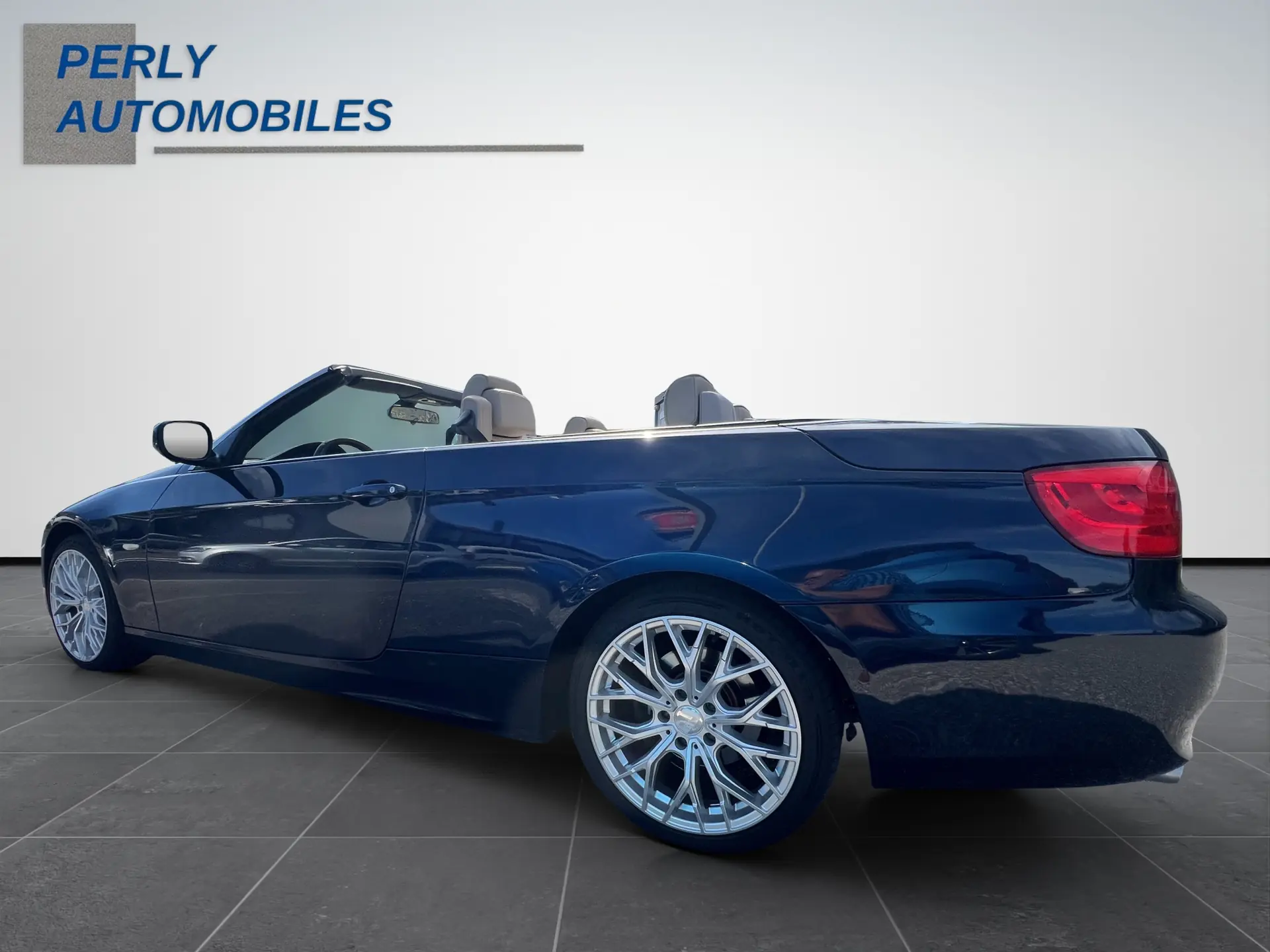 BMW 320 2011 occasion Perly — 4