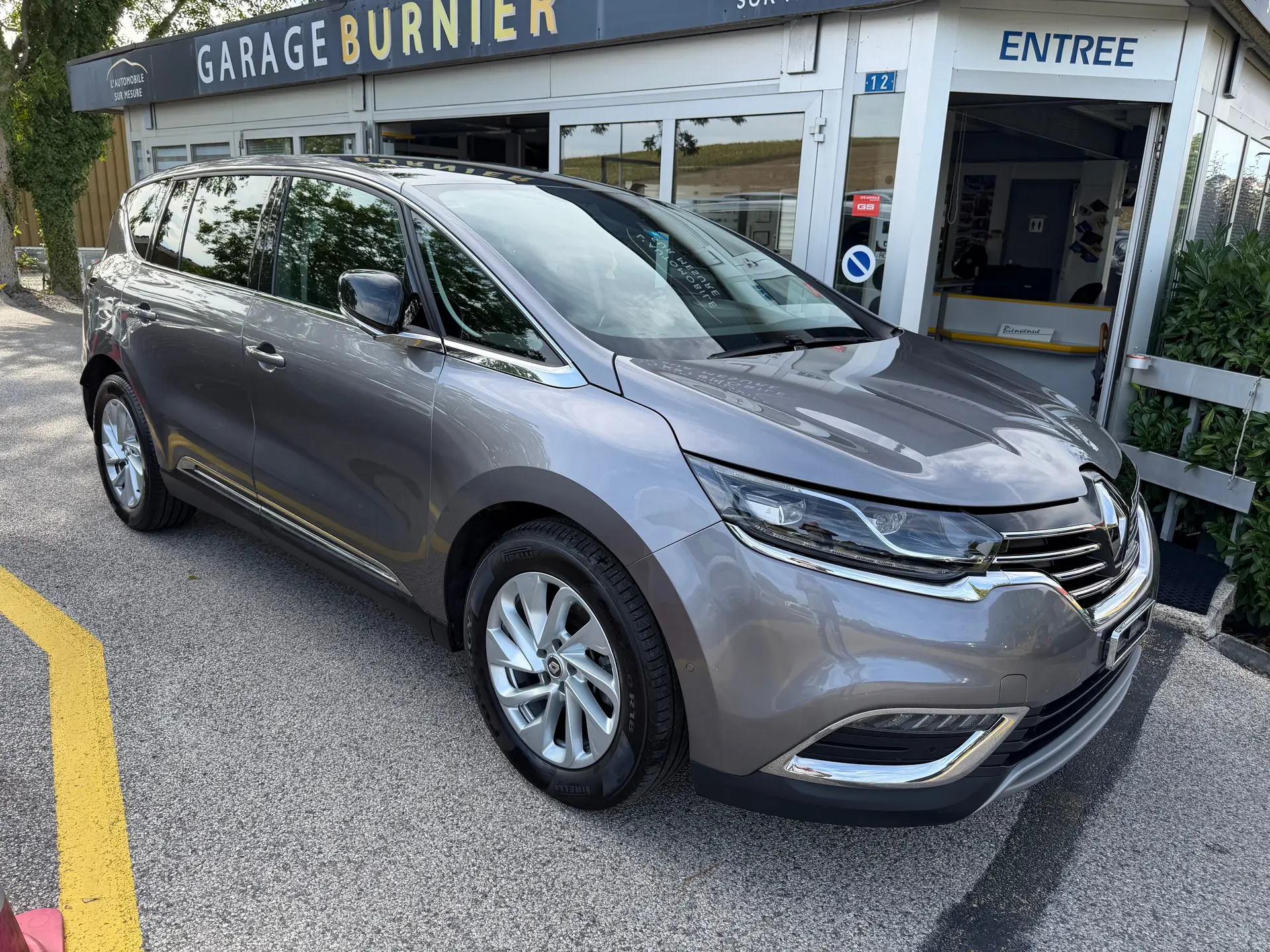 Renault Espace 1.6 dCi Intens — Monospace familial efficient, 145'900 km