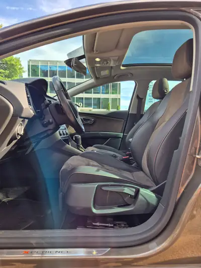 SEAT Leon 1.8 TSI 4Drive — Monospace agile, transmission DSG, faible kilométrage — Miniature 7