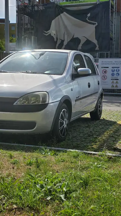Opel Corsa C12 2002 — Citadine fiable et économique, sans accident — fianco