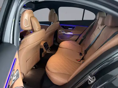 Mercedes-Benz E 450 Exclusive 4Matic — Berline de prestige hybride rechargeable, 40 000 km — Miniatur 10