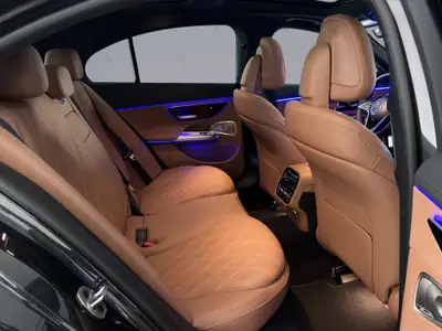Mercedes-Benz E 450 Exclusive 4Matic — Berline de prestige hybride rechargeable, 40 000 km — Miniatur 14
