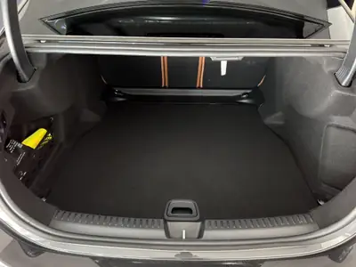 Mercedes-Benz E 450 Exclusive 4Matic — Berline de prestige hybride rechargeable, 40 000 km — Miniatur 15