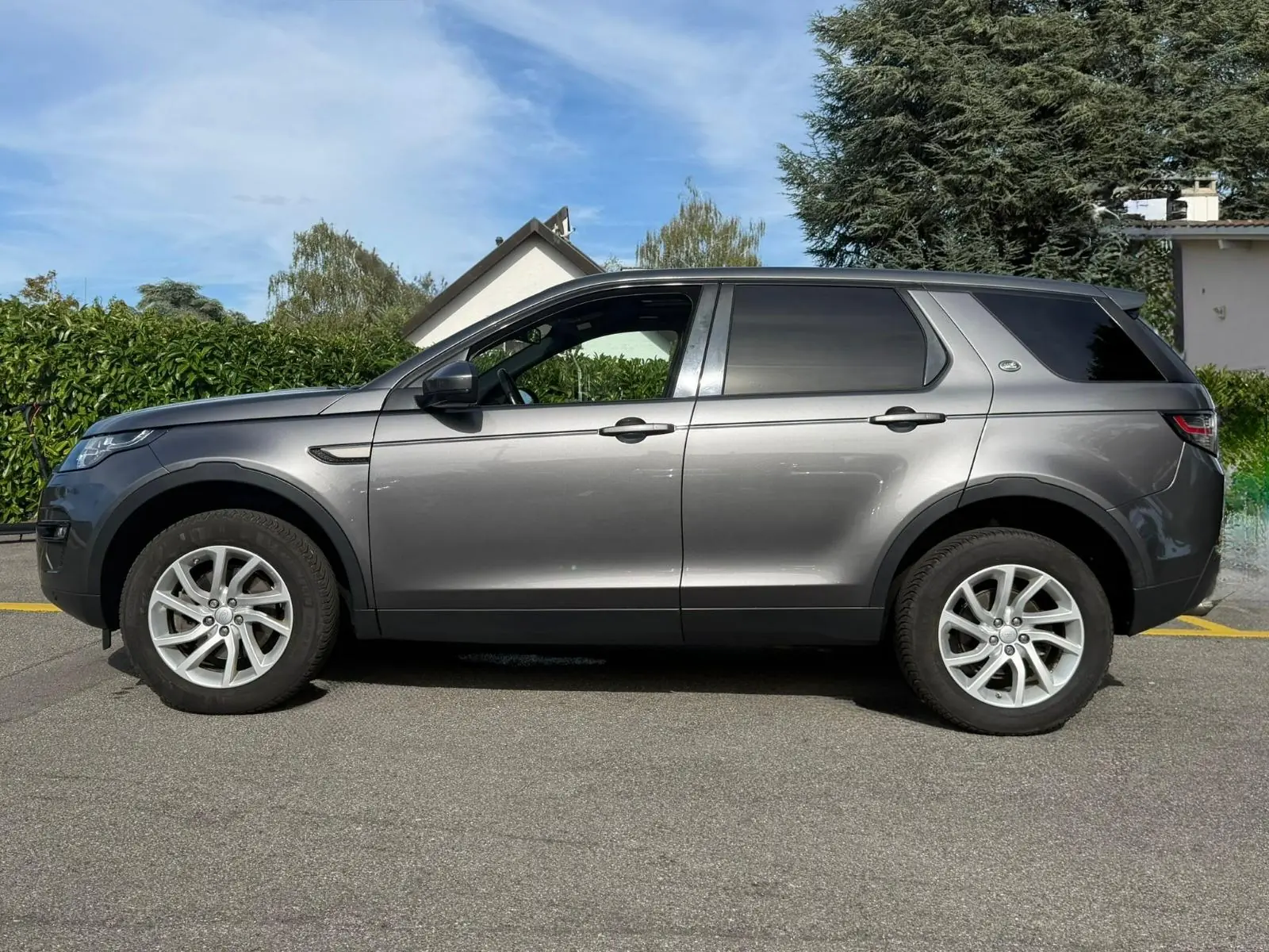 Land Rover Discovery Sport 2018 occasion Saint-Sulpice — 3