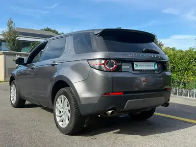 Land Rover Discovery Sport 2.0 TD4 HSE — SUV 7 places, diesel robuste, entretien suivi — Innenraum