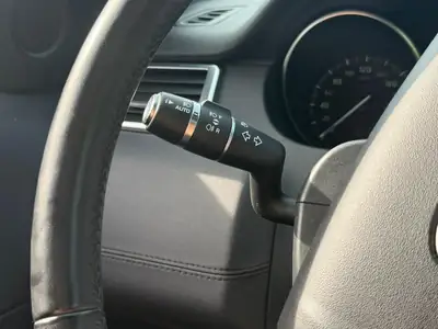 Land Rover Discovery Sport 2.0 TD4 HSE — SUV 7 places, diesel robuste, entretien suivi — Miniatur 16