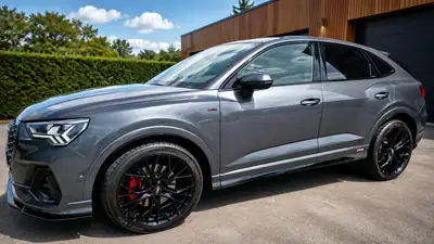 Audi Q3 2.0 45 TFSI S line — SUV compact dynamique, 87'000 km seulement — exterior view