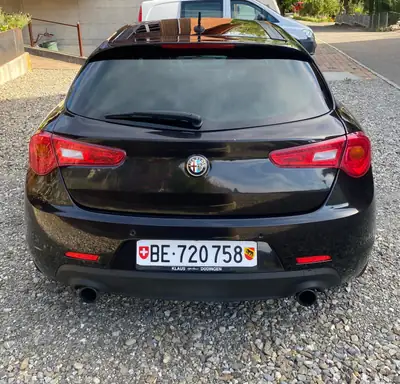 Alfa Romeo Giulietta 1750 TBi Quadrifoglio Verde — Sportive italienne, 188'000 km — Innenraum
