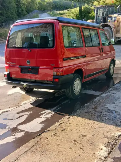 VW T4 Multivan — Monospace diesel fiable, 6 places et grand coffre — Heckansicht