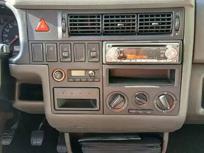 VW T4 Multivan — Monospace diesel fiable, 6 places et grand coffre — Miniatur 8