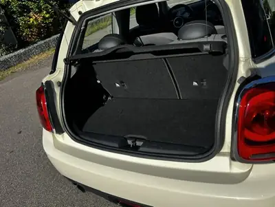 MINI Cooper 1.5i — Coupé urbain dynamique, 75'000 km, boîte auto — cruscotto
