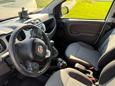 Fiat Panda Cross 0.9 TwinAir Turbo 4x4 — Petit SUV robuste, faible kilométrage — Innenraum