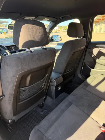 BMW X1 xDrive 18d — SUV compact 4x4, fiable et économe — Detail