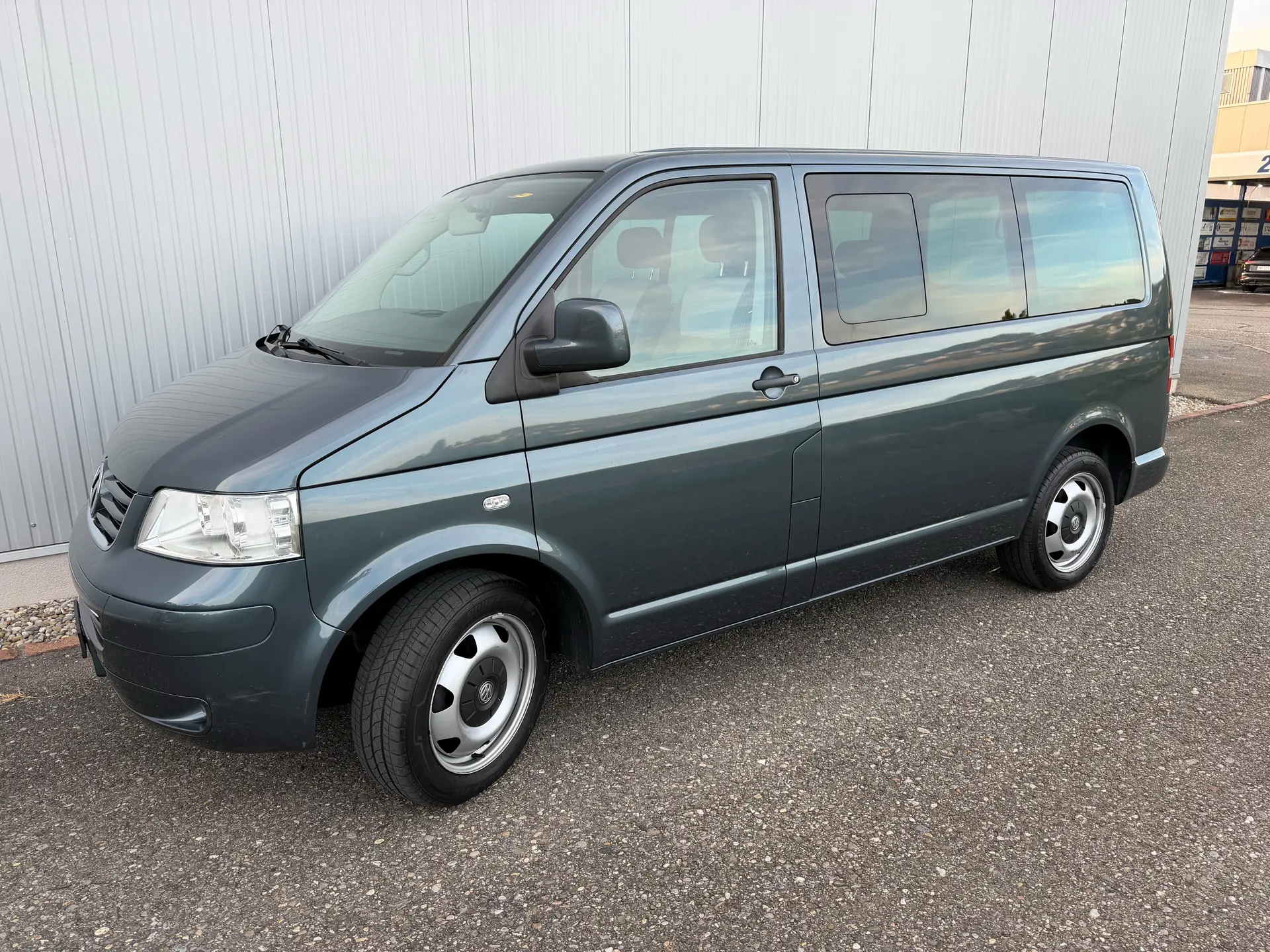VW T5 2.5 TDI 131 — Utilitaire polyvalent, sans sinistre, équipé Navi