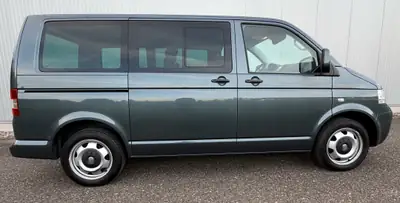 VW T5 2.5 TDI 131 — Utilitaire polyvalent, sans sinistre, équipé Navi — interni