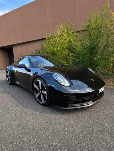 Porsche 911 Carrera 3.0 PDK 2024 — 394 ch, faible kilométrage, équipement sport premium — arrière