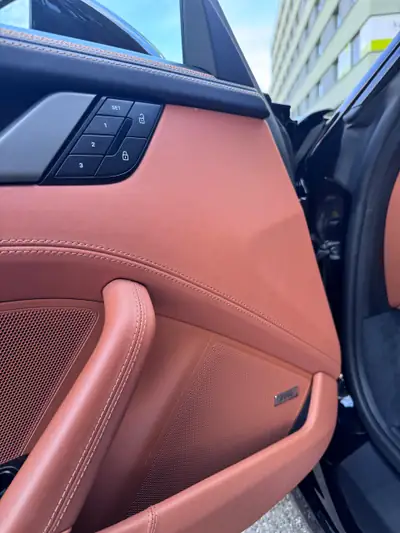 Porsche 911 Carrera 3.0 PDK 2024 — 394 ch, faible kilométrage, équipement sport premium — Miniature 12