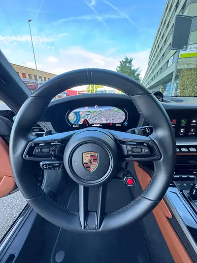 Porsche 911 Carrera 3.0 PDK 2024 — 394 ch, faible kilométrage, équipement sport premium — Miniature 13
