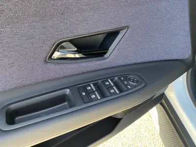 Renault R5 E-TECH Techno 150ch — Électrique urbaine nouvelle génération, ultra low km — Miniatura 11