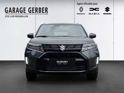 Suzuki Vitara 1.4 T Compact+ Hybrid 4x4 — SUV compact hybride essence avec transmission automatique — Seitenansicht