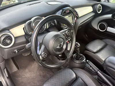 MINI Cooper Classic Edition Steptronic — Citadine dynamique, très bon état, garantie 12 mois — Miniature 10