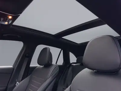 Mercedes-Benz GLC 400 e AMG Line — SUV hybride rechargeable, performant et écologique — Miniatura 12