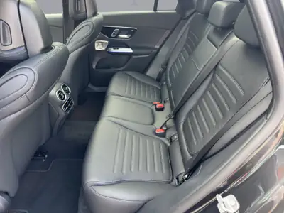 Mercedes-Benz GLC 400 e AMG Line — SUV hybride rechargeable, performant et écologique — Miniatura 11