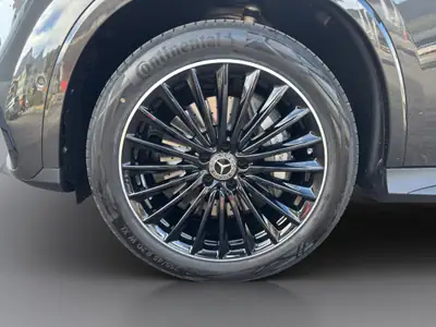 Mercedes-Benz GLC 400 e AMG Line — SUV hybride rechargeable, performant et écologique — Miniatura 22