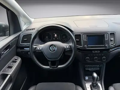 VW Sharan 2.0 TDI 184 PS — Monospace 7 places, toit panoramique, facelift 2015 — Miniature 9