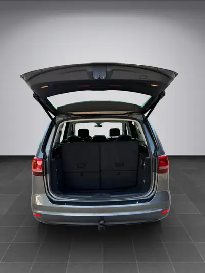 VW Sharan 2.0 TDI 184 PS — Monospace 7 places, toit panoramique, facelift 2015 — Miniature 23