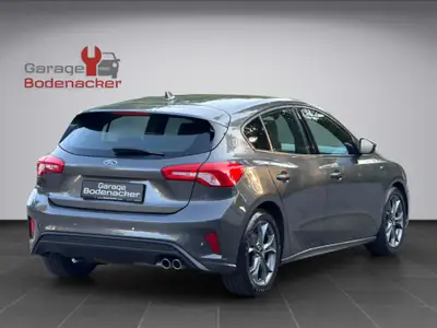 Ford Focus 2.0 TDCi ST Line — Diesel performant, entretien complet, équipements premium — cruscotto