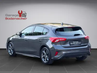 Ford Focus 2.0 TDCi ST Line — Diesel performant, entretien complet, équipements premium — interni