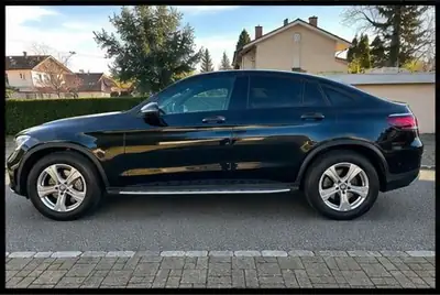 Mercedes-Benz GLC 220 d AMG Line — SUV premium diesel 4x4, 153'000 km — rear view