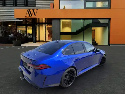 BMW M5 xDrive 2026 — Berline haute performance hybride rechargeable, seulement 6500 km — Miniatura 7
