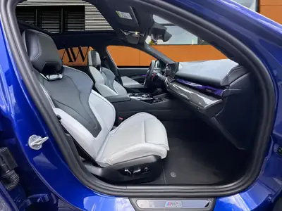 BMW M5 xDrive 2026 — Berline haute performance hybride rechargeable, seulement 6500 km — Miniatura 14