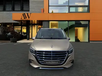 Mercedes-Benz V 300 d Exclusive — Van premium 7 places, suspension pneumatique, 5000 km — tableau de bord
