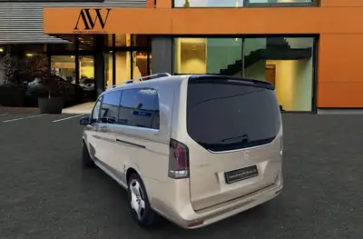 Mercedes-Benz V 300 d Exclusive — Van premium 7 places, suspension pneumatique, 5000 km — détail