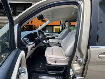 Mercedes-Benz V 300 d Exclusive — Van premium 7 places, suspension pneumatique, 5000 km — Miniature 9