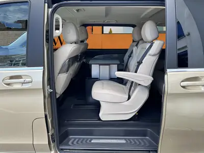 Mercedes-Benz V 300 d Exclusive — Van premium 7 places, suspension pneumatique, 5000 km — Miniature 10