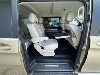 Mercedes-Benz V 300 d Exclusive — Van premium 7 places, suspension pneumatique, 5000 km — Miniature 11