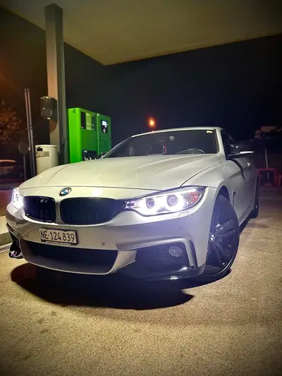 BMW 435i xDrive — Coupé sportif 306 ch, transmission manuelle, sans sinistre — côté