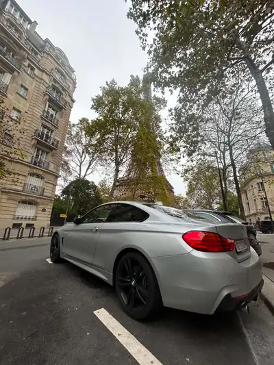 BMW 435i xDrive — Coupé sportif 306 ch, transmission manuelle, sans sinistre — tableau de bord
