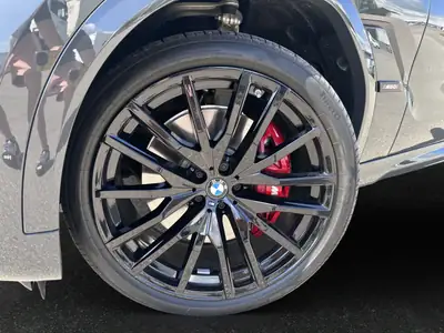 BMW X6 M60i M Sport Pro 2025 — SUV coupé haute performance, 530 ch, seulement 6500 km — Miniature 8