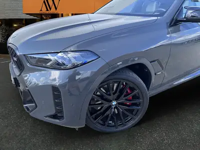 BMW X6 M60i M Sport Pro 2025 — SUV coupé haute performance, 530 ch, seulement 6500 km — Miniature 7