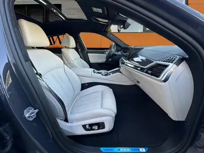 BMW X6 M60i M Sport Pro 2025 — SUV coupé haute performance, 530 ch, seulement 6500 km — Miniature 15