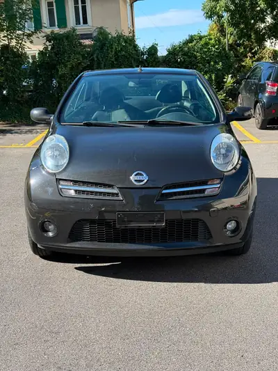 Nissan Micra 1.4 16V Active Luxury — Cabriolet pétillant, entretien réduit — cruscotto