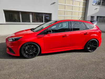 Ford Focus 2.3 EcoBoost RS+ Race Red Edition — Sportive 350 ch, kilométrage faible — interior